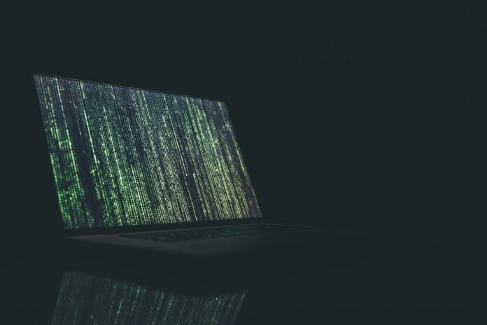 Un sofisticado malware ataca páginas de comercio electrónico para robar datos de tarjetas de crédito