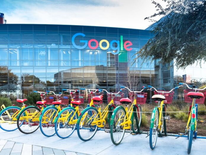 Google eliminó al 35 % de los gerentes que supervisaba equipos pequeños (+detalles)