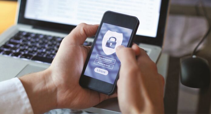 Tips para proteger tu información personal y financiera de ataques cibernéticos