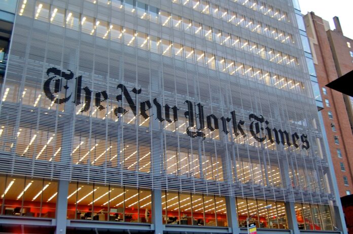 ¿Por qué el New York Times demandó a la startup de IA Perplexity?